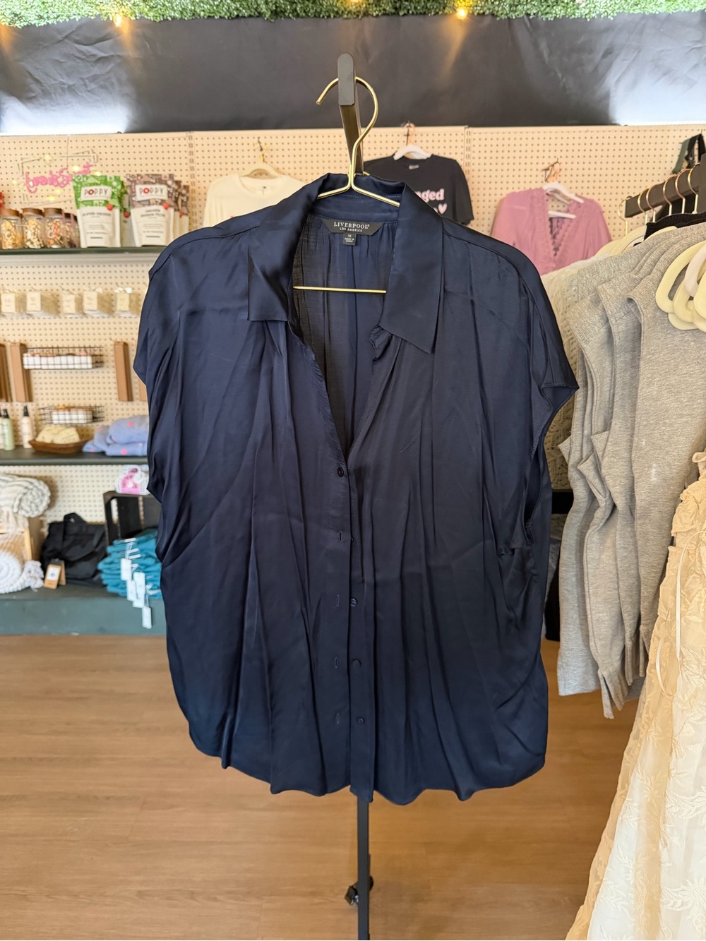 Liverpool Navy Button-Front Short Sleeve Blouse (BOX 6)